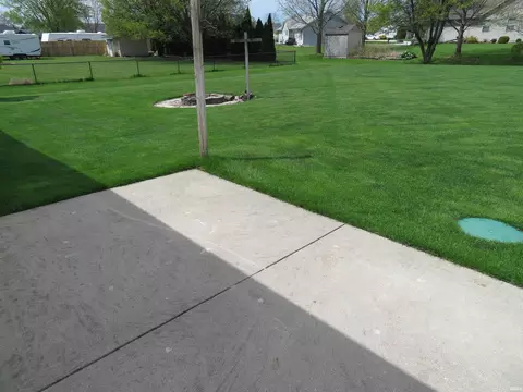 Exterior - 19341 Yoder Dr, Goshen, IN 46528 photo 2 of 3