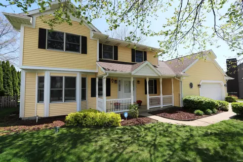 53240 Lehner Ct, Granger, IN 46530