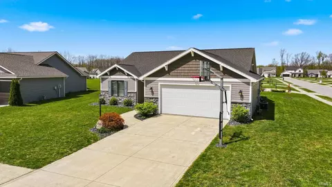 2044 Rittenhouse Pl, Huntertown, IN 46748