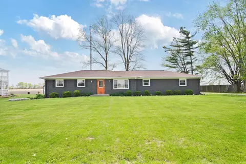 8296 E State Road 18, Galveston, IN 46932