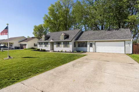 Exterior - 202 Heritage Dr, Delphi, IN 46923 photo 2 of 8