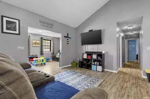 Entry Way - 202 Heritage Dr, Delphi, IN 46923 photo 1 of 6