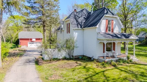 686 W Hill St, Wabash, IN 46992