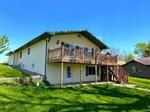 4994 E Bay Front Ct, Monticello, IN 47960