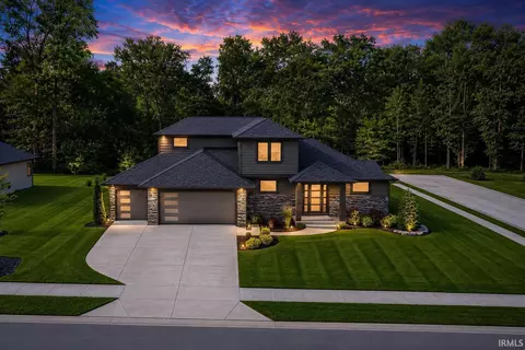 14379 Whisper Rock Blvd, Fort Wayne, IN 46845