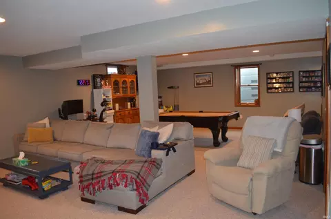 Living - 4660 E Cardinal Dr, Syracuse, IN 46567 photo 1 of 1