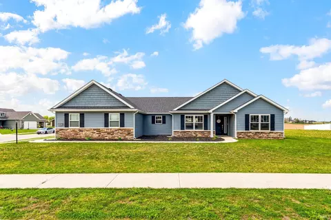 1002 Garber Dr, North Manchester, IN 46962