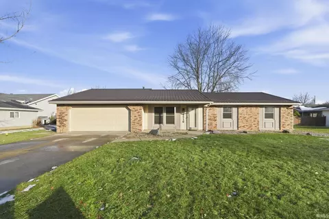 4216 Hickory Ridge Dr, Woodburn, IN 46797