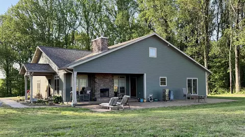 11925 E Cates Rd, Wheatland, IN 47597