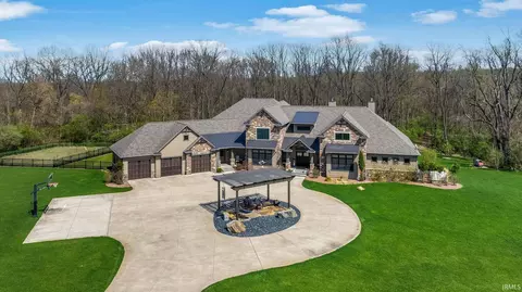 54420 County Road 33 Rd, Middlebury, IN 46540