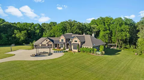 54420 County Road 33 Rd, Middlebury, IN 46540