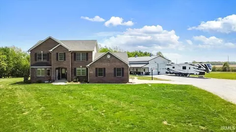 6658 N Memering Rd, Bicknell, IN 47512