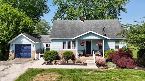 806 S State Road 145, Birdseye, IN 47513