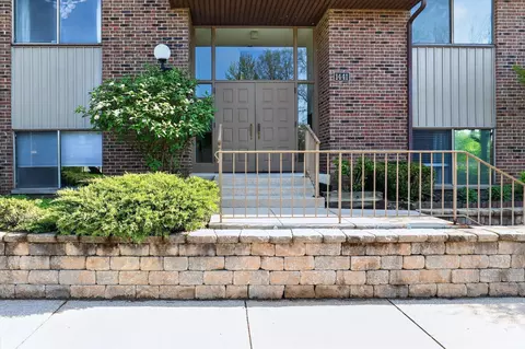 1447 Wildflower Way #202, South Bend, IN 46617