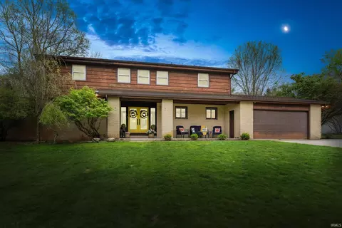 21348 Elkton Dr, South Bend, IN 46628