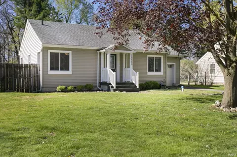 19560 Eaton Ave, South Bend, IN 46637