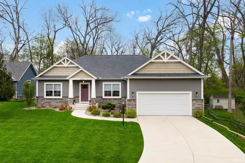 4376 Garden Oak Dr, South Bend, IN 46628
