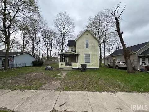 1011 W Blaine Ave, Elkhart, IN 46516