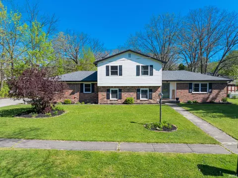 3404 W Robinwood Dr, Muncie, IN 47304