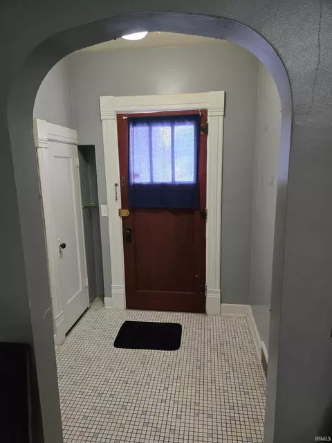 Entry Way - 401 E 3rd St, Brookston, IN 47923 photo 3 of 3