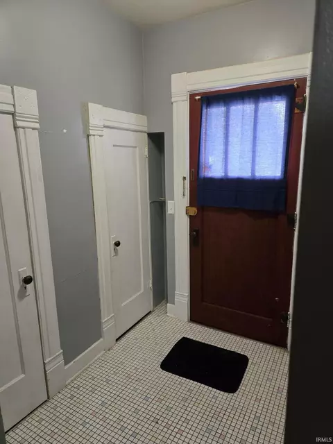Entry Way - 401 E 3rd St, Brookston, IN 47923 photo 2 of 3