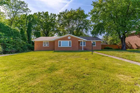 5400 Weaver Rd, Evansville, IN 47711