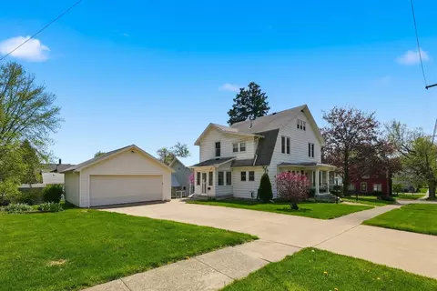 209 S Superior St, Angola, IN 46703