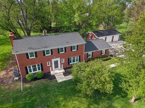 918 N Hawthorne Rd, Marion, IN 46952