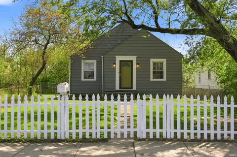 1107 W Bethel Ave, Muncie, IN 47303