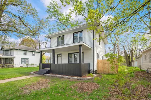 1214 Cedar St, South Bend, IN 46617