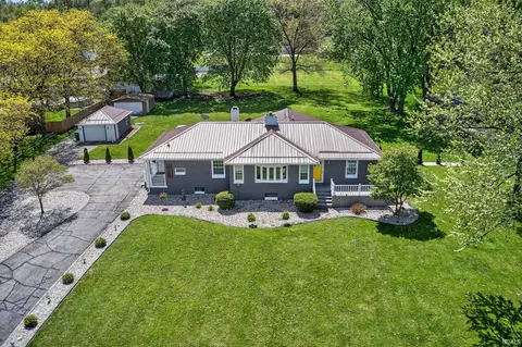 523 W 16th St, Mishawaka, IN 46544