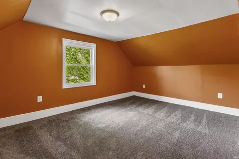 Bedroom - 103 E Harrison St, Delphi, IN 46923 photo 3 of 4