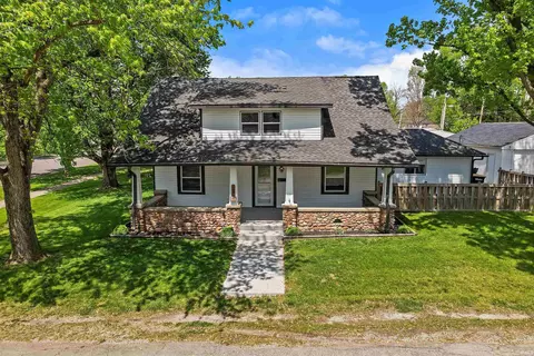 103 E Harrison St, Delphi, IN 46923