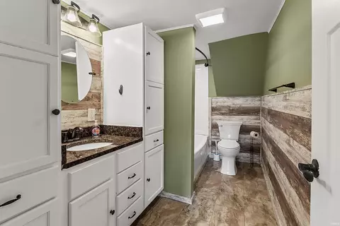 Bath - 103 E Harrison St, Delphi, IN 46923 photo 3 of 3