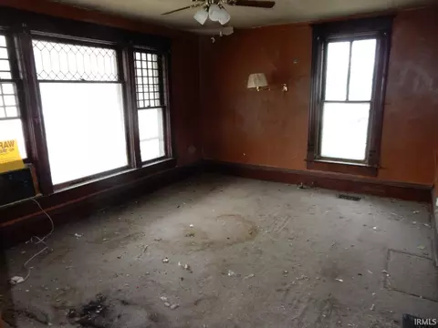 Living - 304 W Section St, Claypool, IN 46510 photo 4 of 4