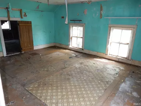 Bedroom - 304 W Section St, Claypool, IN 46510 photo 2 of 3