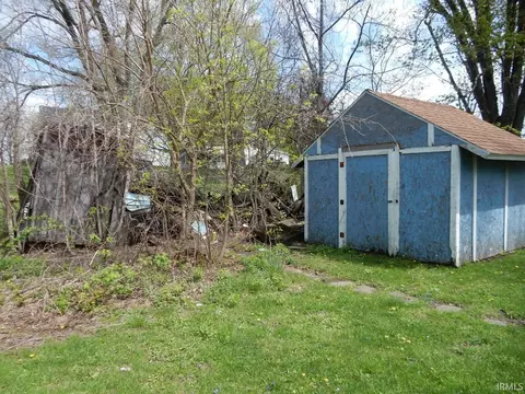 Exterior - 304 W Section St, Claypool, IN 46510 photo 6 of 8
