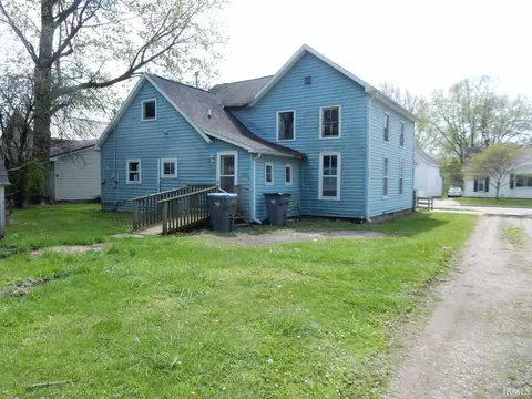 Exterior - 304 W Section St, Claypool, IN 46510 photo 3 of 8