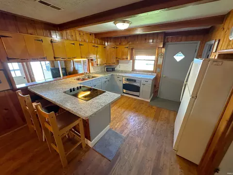 Kitchen - 4863 Elmer Girtz Dr, Monticello, IN 47960 photo 1 of 4