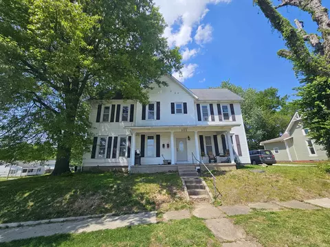 900 E Cherry St, Petersburg, IN 47567