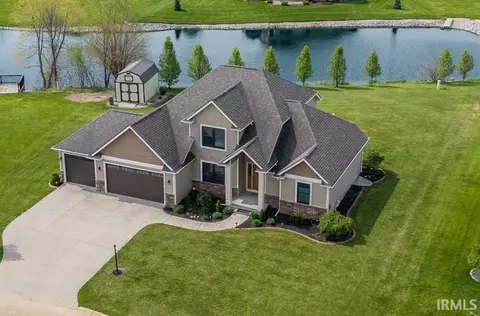 1235 Yorkshire Dr, Shipshewana, IN 46565
