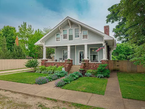 402 E Water St, Mount Vernon, IN 47620