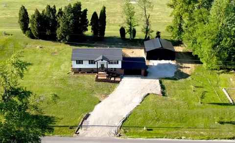 6888 Oak Grove Rd, Newburgh, IN 47630