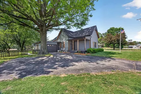 933 2nd St, Plainville, IN 47568