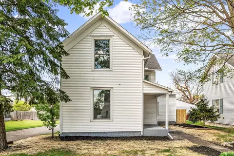 616 Mcdonald St, Elkhart, IN 46516