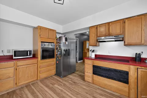 Kitchen - 630 S 9th St, Mitchell, IN 47446 photo 3 of 3