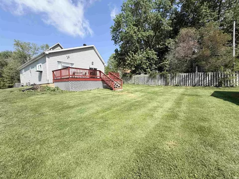Exterior - 630 S 9th St, Mitchell, IN 47446 photo 8 of 8