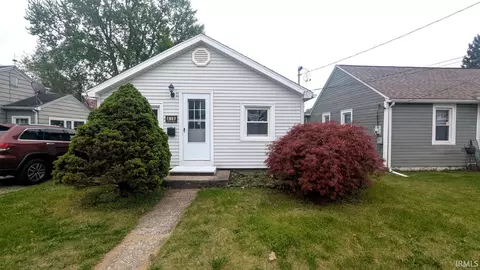 416 Prospect Ave, Kendallville, IN 46755