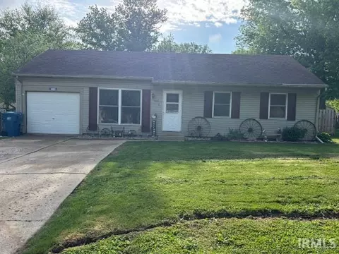 702 N Darcy Dr, Oxford, IN 47971