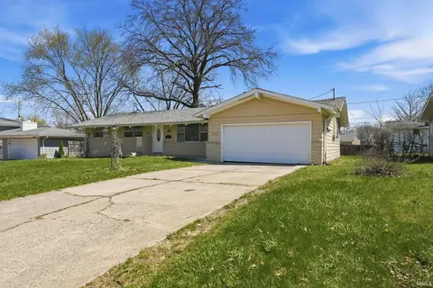 5011 Christofer Ln, Fort Wayne, IN 46806